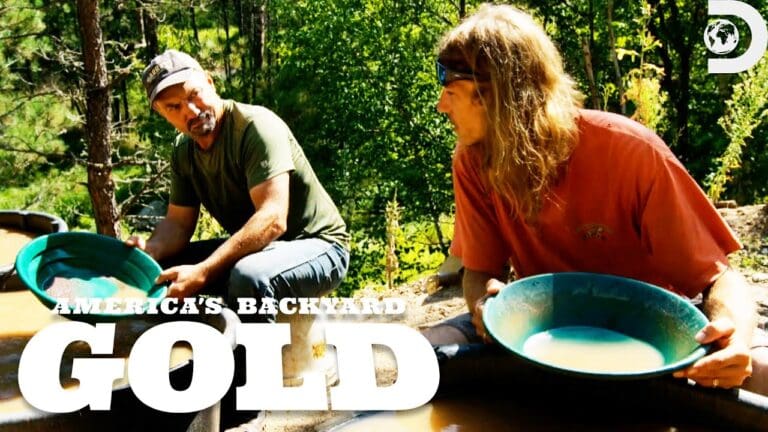 Dave Turin panning for gold with Mike McLain at Big Thunder Gold Mine on Discovery Channel's Gold Rush America's Backyard Gold.